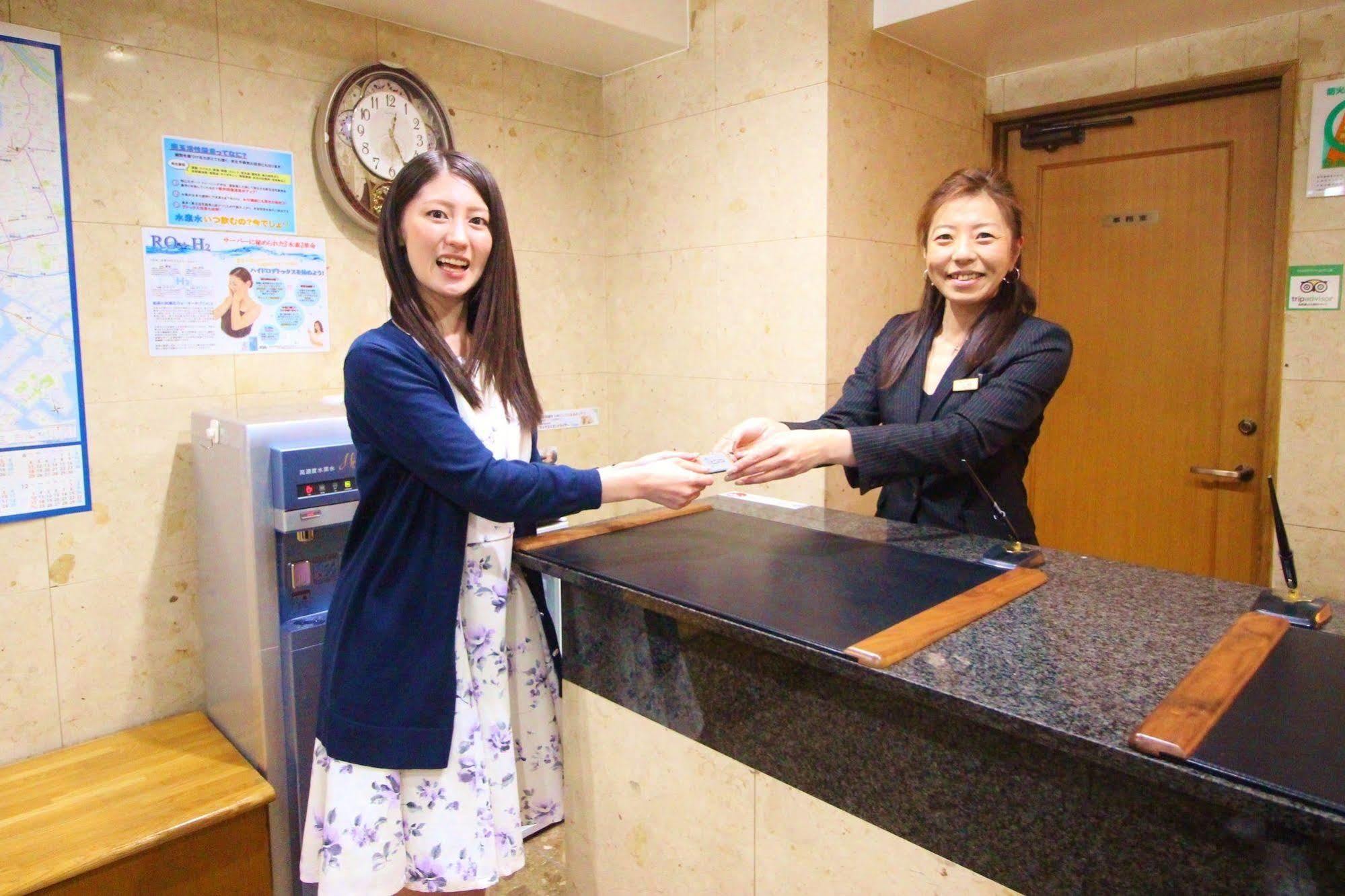 Business Hotel Ban Tokyo Bagian luar foto