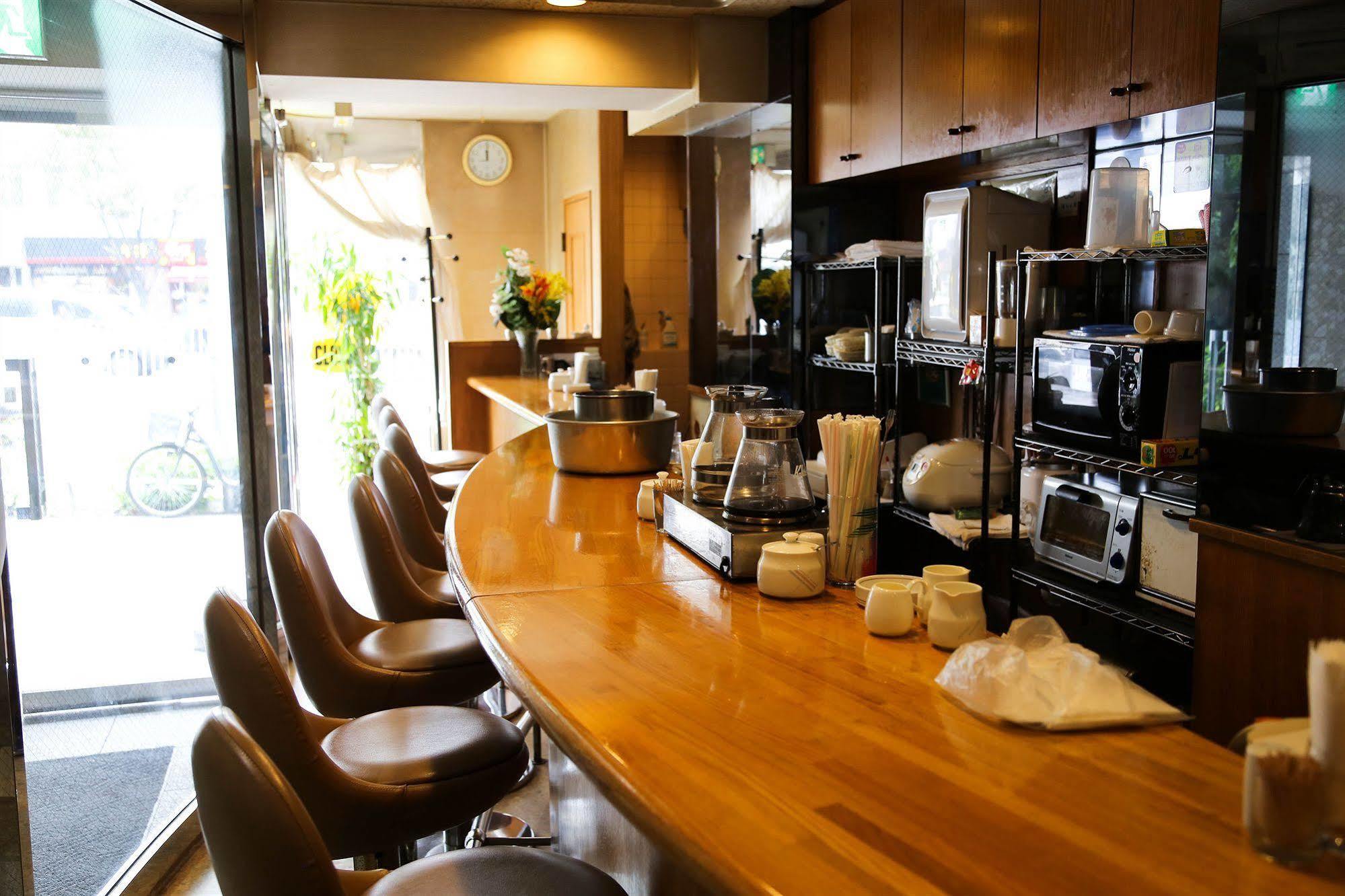Business Hotel Ban Tokyo Bagian luar foto